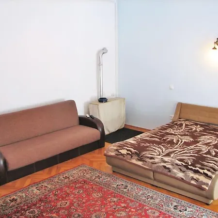 Apartment 2 Next To New York Cafe Budapest